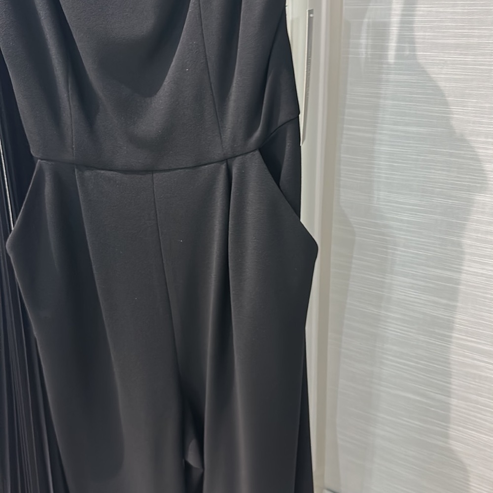 Tahari one shoulder jumpsuit w/pockets!  NWT size‎ 8!  Ret.$198 - Picture 5 of 8